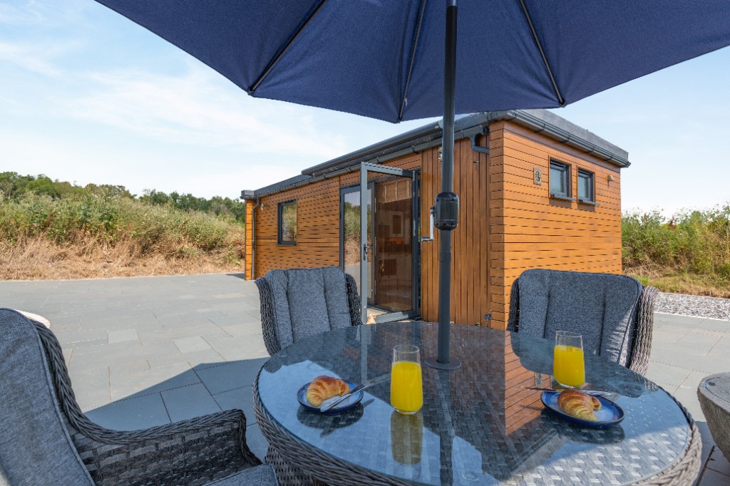 Breakfast for two on the Maroc lodge patio